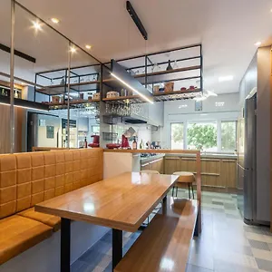 Martinho Authentic Estiloso, Moderno E Apartamento